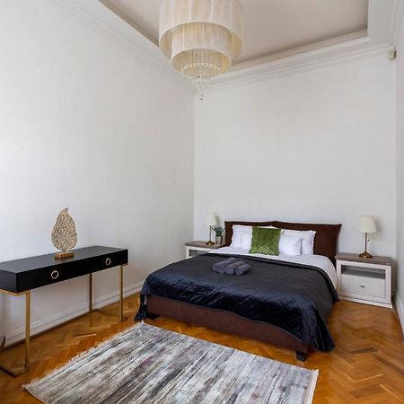 Luxury Central Home Next To The New York Cafe Budapesta Exterior foto
