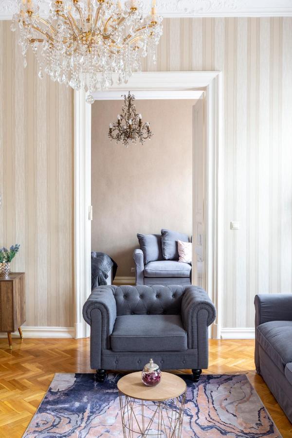 Luxury Central Home Next To The New York Cafe Budapesta Exterior foto
