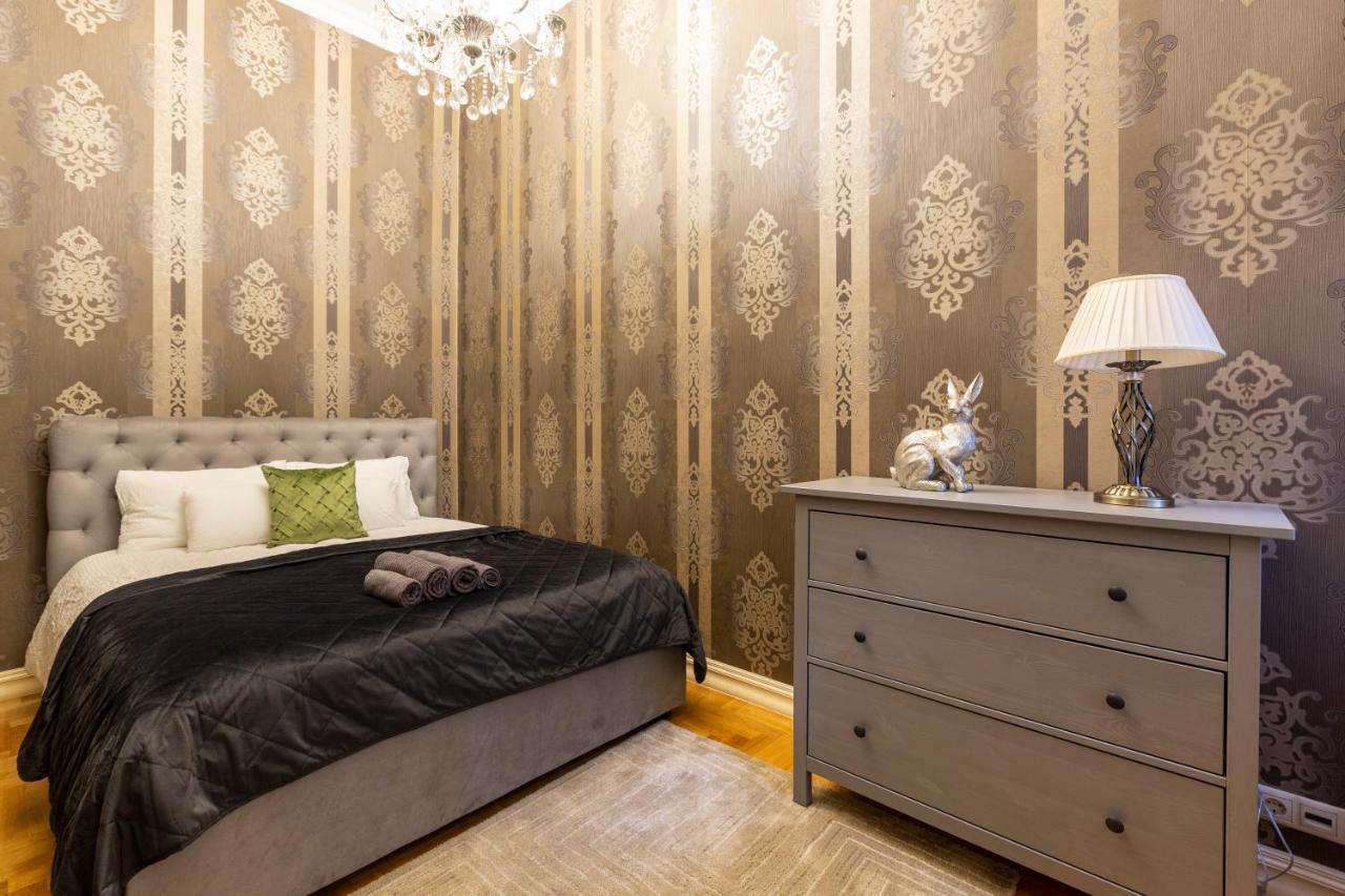Luxury Central Home Next To The New York Cafe Budapesta Exterior foto