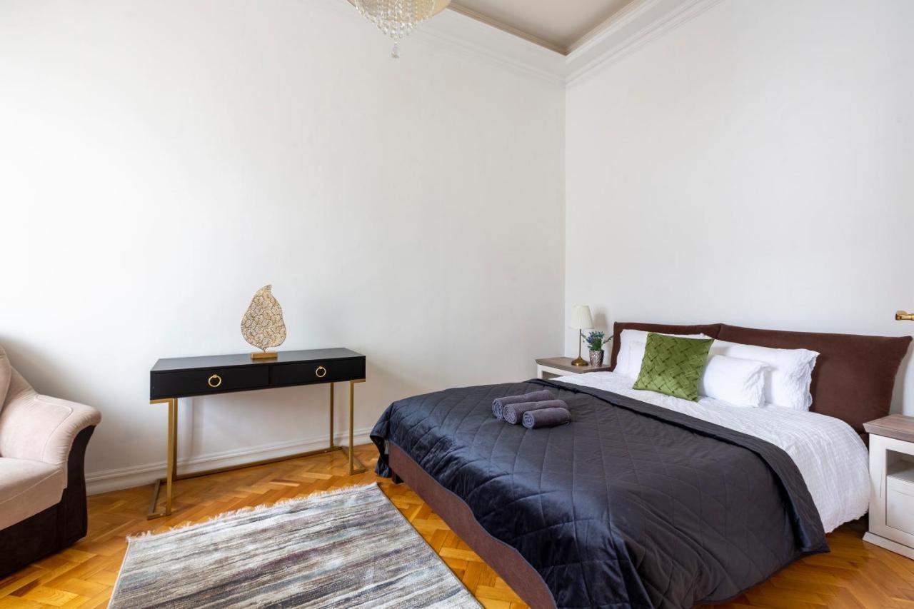Luxury Central Home Next To The New York Cafe Budapesta Exterior foto