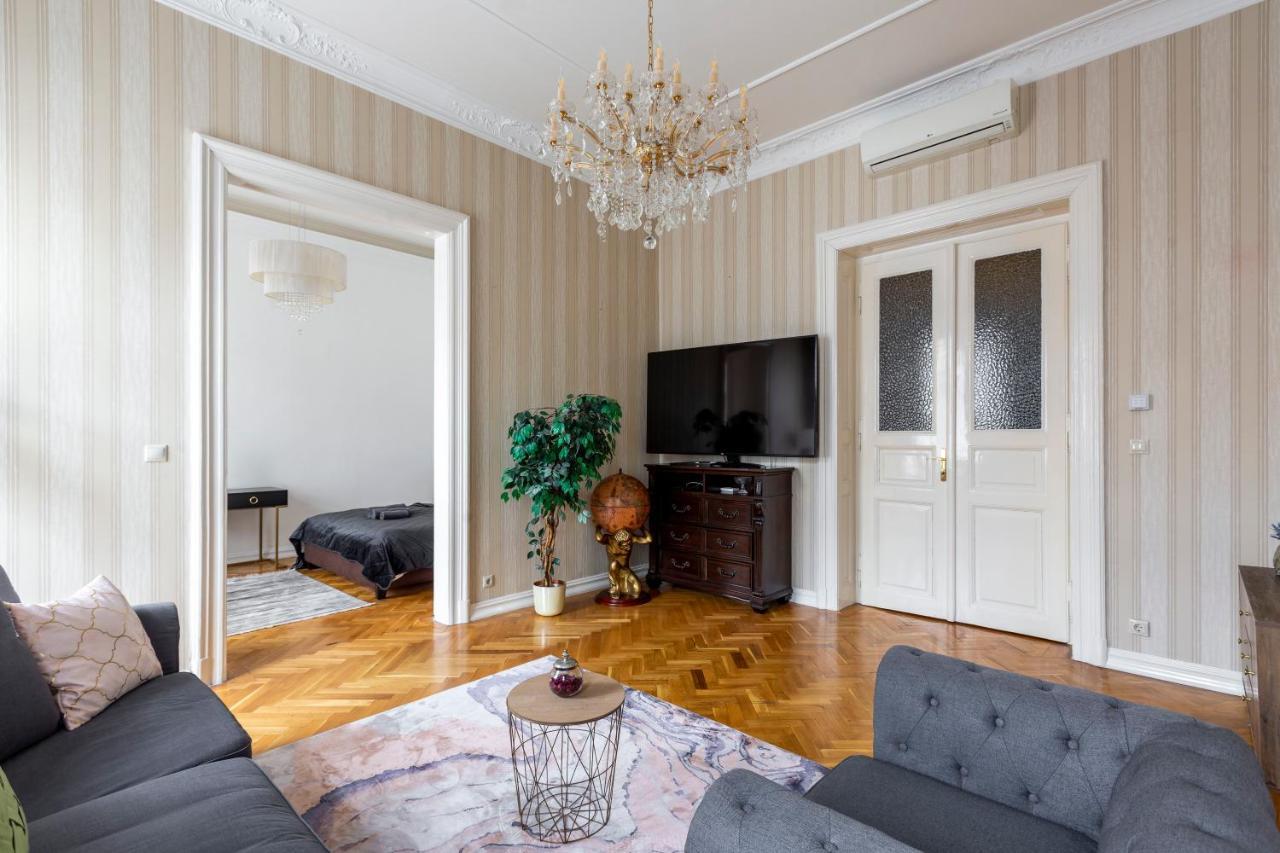 Luxury Central Home Next To The New York Cafe Budapesta Exterior foto