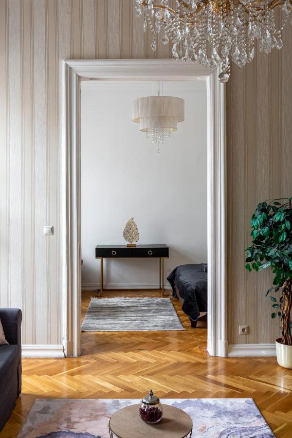 Luxury Central Home Next To The New York Cafe Budapesta Exterior foto